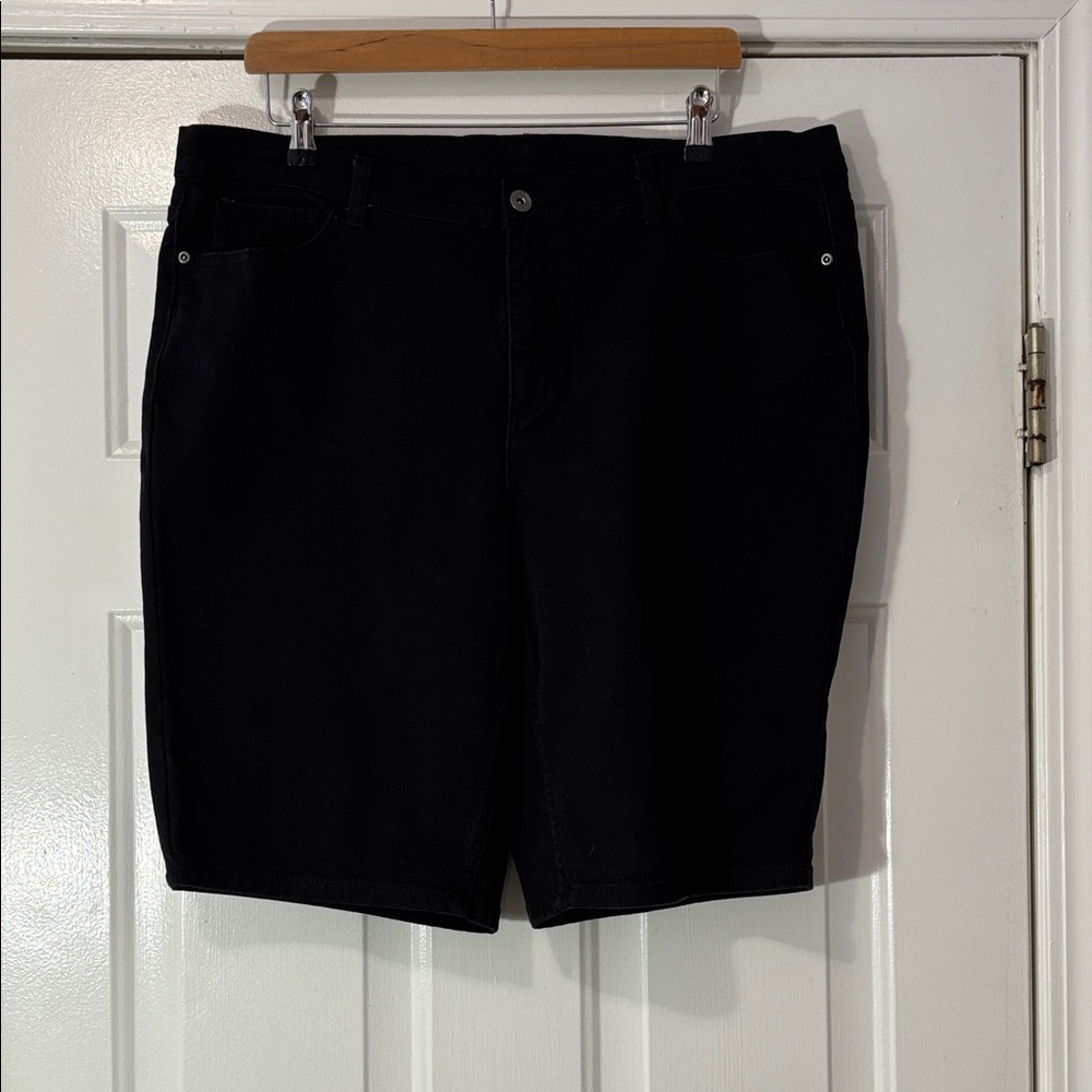 Denim & Co brand shorts Size 18